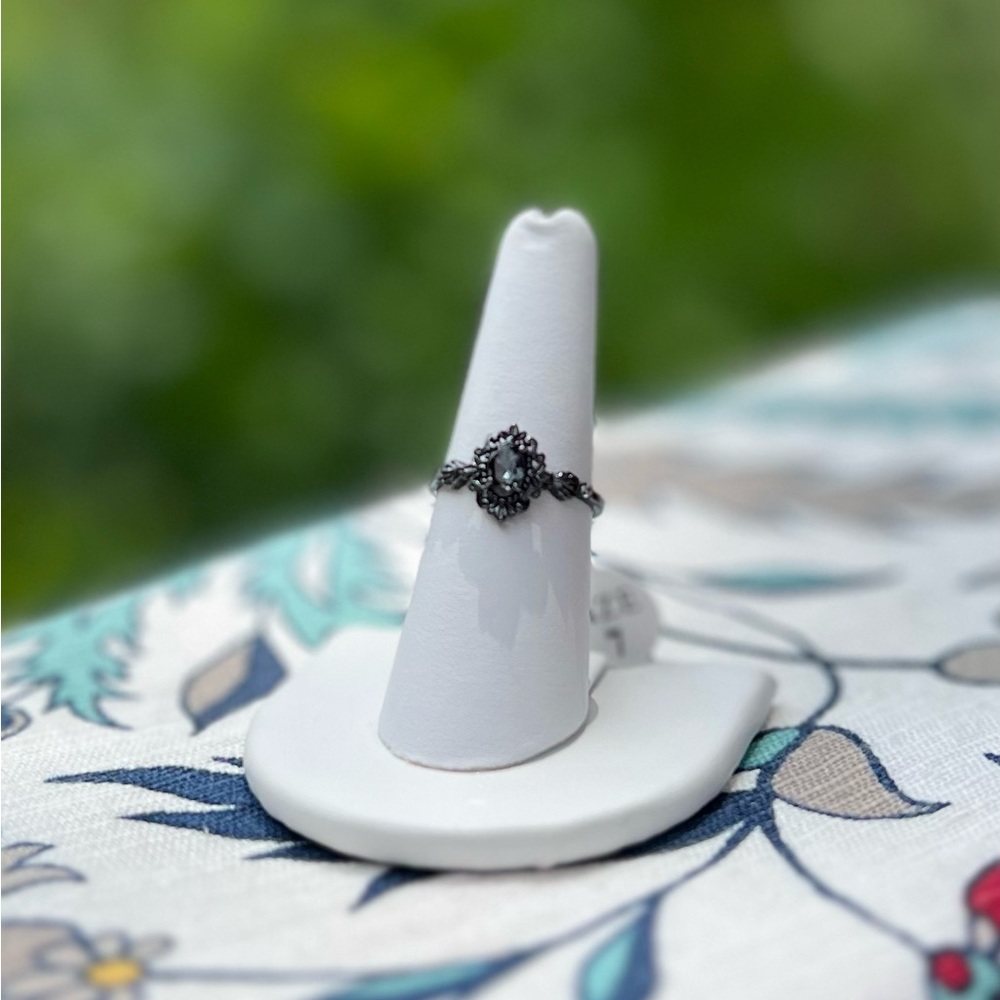 FJ 925 Coven Dark Ring